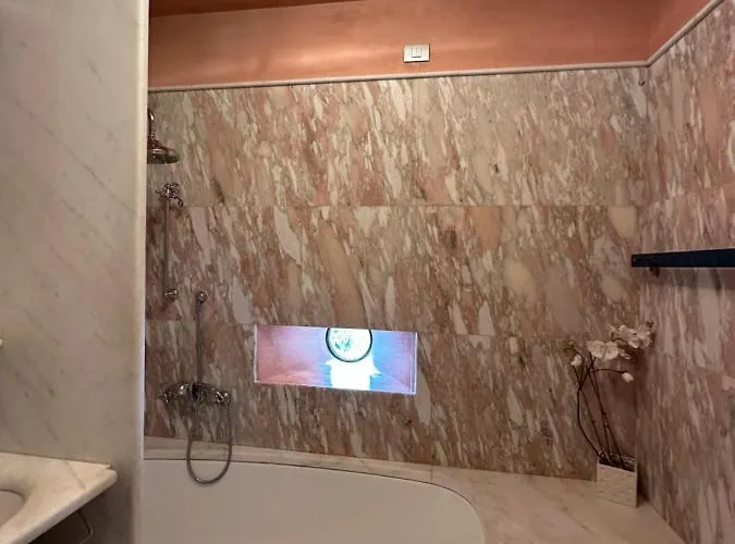 Вилла Castello Lake Como Carate Urio